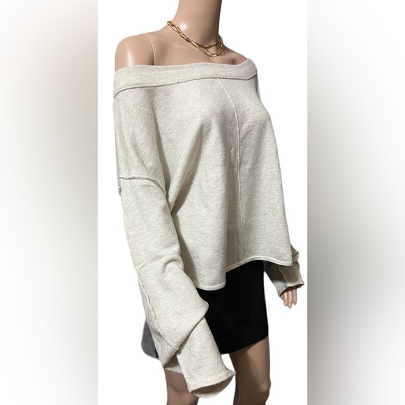 Free People Jamie Sweater Off Shoulder Oversized Oatmeal Heather Size M NWT $148 - Picture 6 of 11